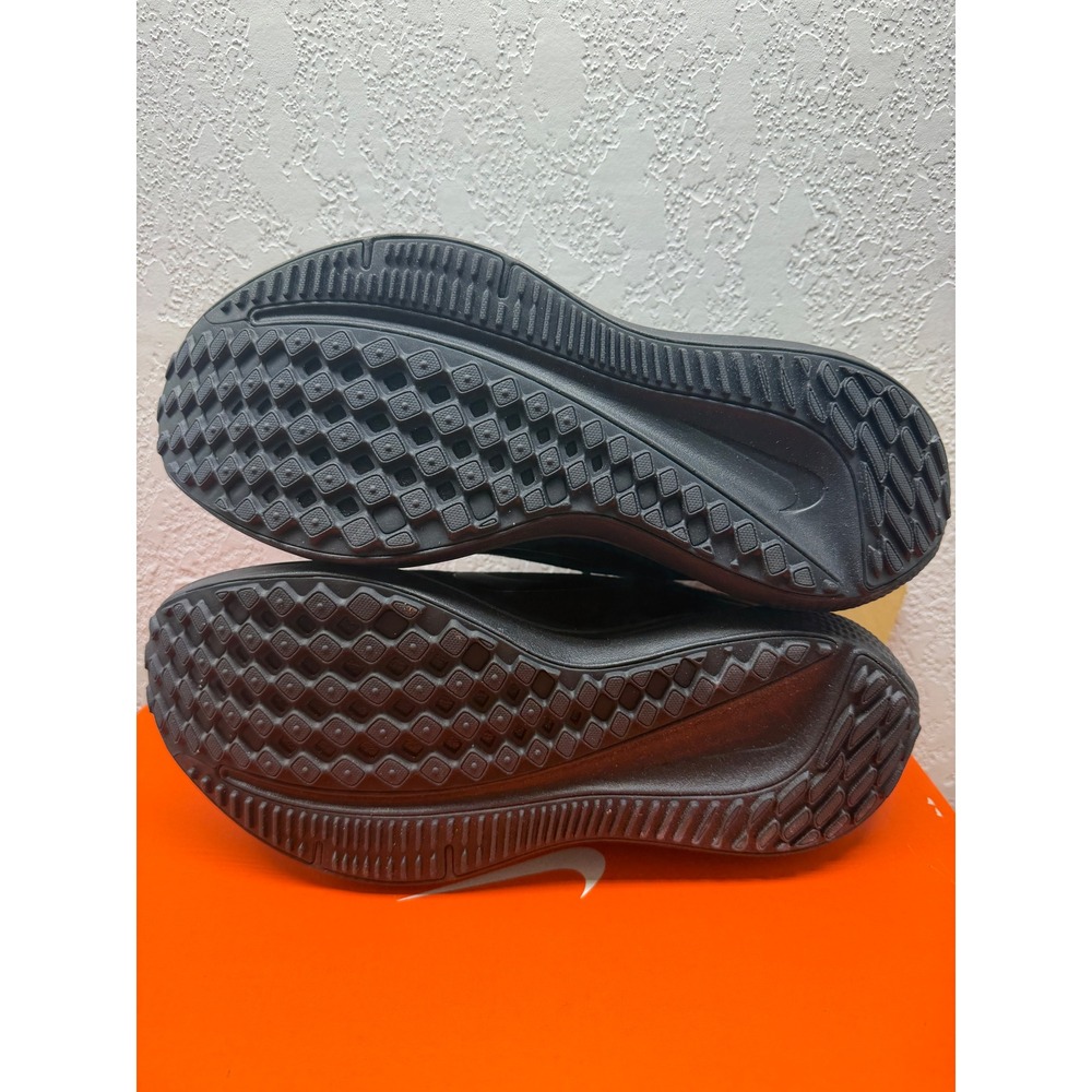 Nike Air Winflo 10 Black Anthracite Running Shoes DV4023-001 Womens 7.5 Men 6 - Picture 8 of 11